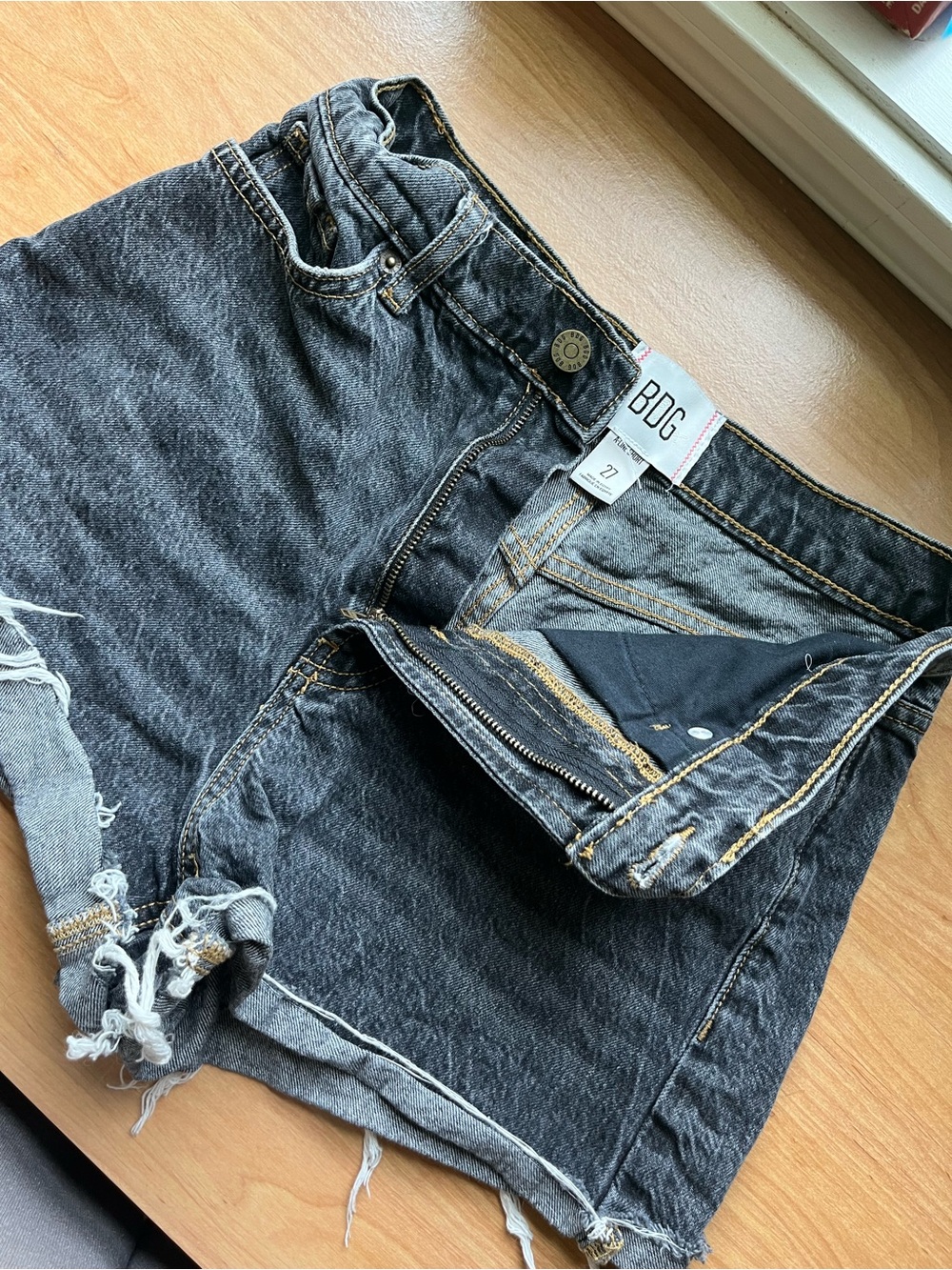 BDG BLACK FADED JEAN SHORTS